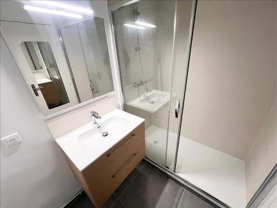 For rent Asnieres-sur-seine 2 rooms 59 m2 Hauts de Seine (92600) photo 2