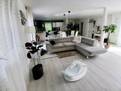 For sale Saint-paul 5 rooms 119 m2 Gironde (33390) photo 0