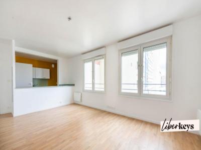 For sale Montigny-le-bretonneux 2 rooms 40 m2 Yvelines (78180) photo 1