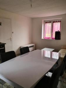 For rent Landivisiau 2 rooms 40 m2 Finistere (29400) photo 1