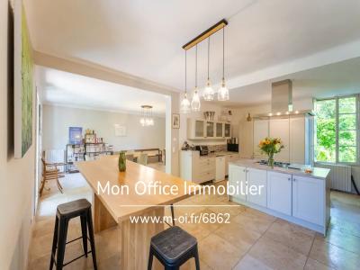 For sale Tour-d'aigues 9 rooms 200 m2 Vaucluse (84240) photo 4