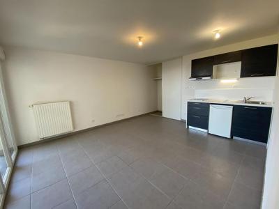 For rent Sables-d'olonne 2 rooms 47 m2 Vendee (85100) photo 1