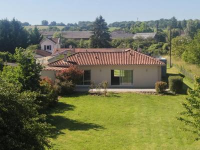 For sale Touvre 6 rooms 141 m2 Charente (16600) photo 1