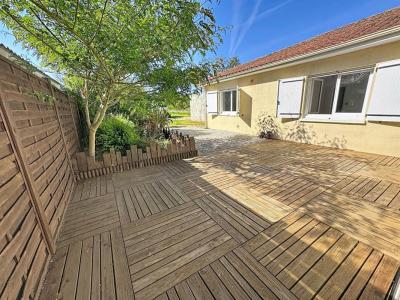 For sale Touvre 6 rooms 141 m2 Charente (16600) photo 3