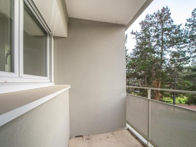 For rent Matour 3 rooms 57 m2 Saone et loire (71520) photo 1