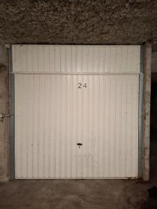 Louer Parking Champagne-au-mont-d'or 33 euros
