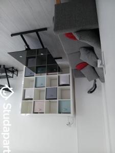 For rent Issy-les-moulineaux 2 rooms 36 m2 Hauts de Seine (92130) photo 3