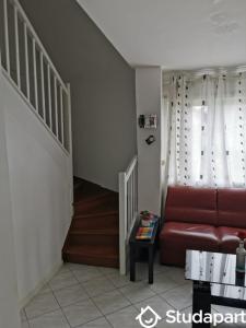 For rent Moisselles 1 room 99 m2 Val d'Oise (95570) photo 2