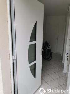 For rent Moisselles 1 room 99 m2 Val d'Oise (95570) photo 3