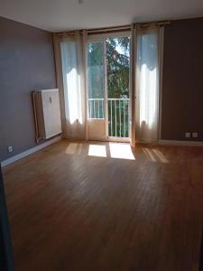 Louer Appartement Bron 895 euros