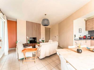 For rent Bordeaux 4 rooms 81 m2 Gironde (33000) photo 2