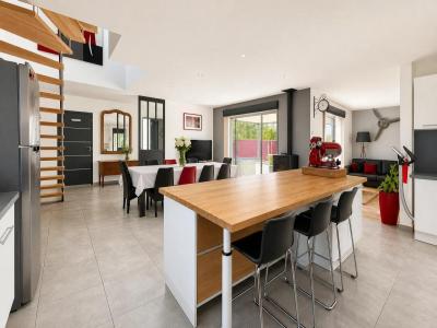 For sale Monnaie 5 rooms 121 m2 Indre et loire (37380) photo 2