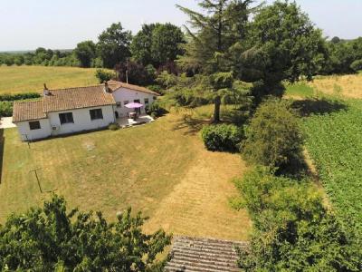 For sale 4 rooms 80 m2 Vienne (86250) photo 1