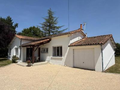 For sale 4 rooms 80 m2 Vienne (86250) photo 2