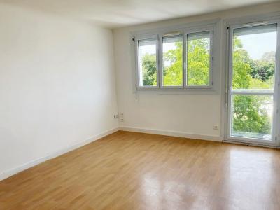 For sale Vannes 3 rooms 51 m2 Morbihan (56000) photo 3