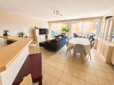 Acheter Appartement 95 m2 Hyeres