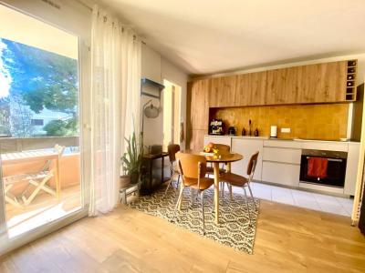 For sale Bandol 3 rooms 74 m2 Var (83150) photo 2