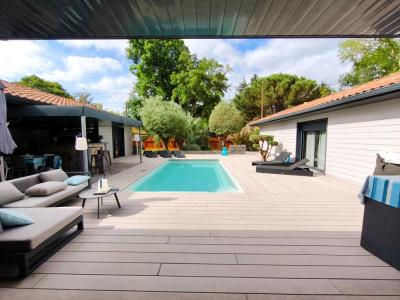 For sale Soustons 4 rooms 190 m2 Landes (40140) photo 0