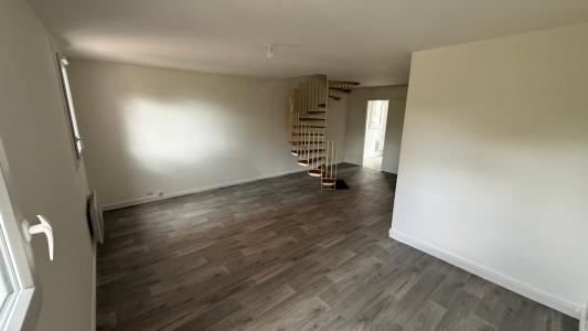For sale Combs-la-ville 3 rooms 77 m2 Seine et marne (77380) photo 1