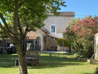 For sale Isle-d'espagnac 10 rooms 200 m2 Charente (16340) photo 0