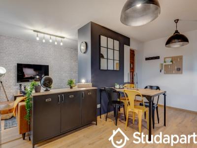 For rent Lyon-8eme-arrondissement 1 room 9 m2 Rhone (69008) photo 0