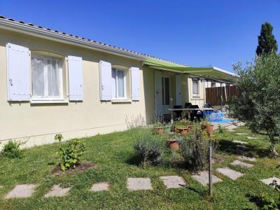 For sale Saintes 4 rooms 86 m2 Charente maritime (17100) photo 0