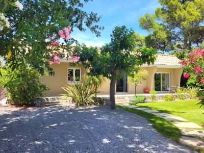 For sale AU BORD DE LA MER M�DITER 4 rooms 100 m2 Herault (34420) photo 0