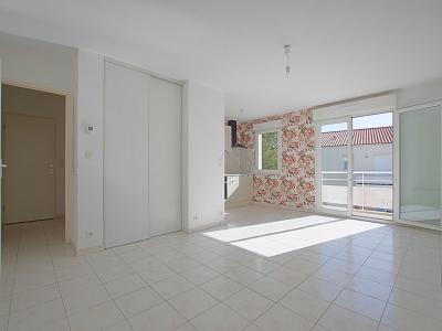 For sale PROXIMIT� BD VEND�E GLOBE 2 rooms 47 m2 Vendee (85340) photo 3