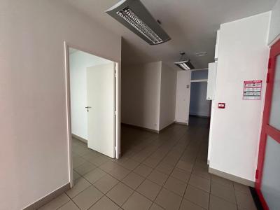 Louer Commerce Bourg-en-bresse Ain