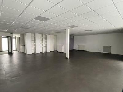 Louer Local commercial 348 m2 Rillieux-la-pape