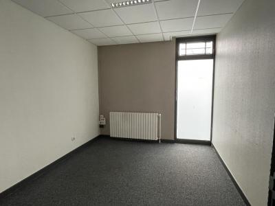 Louer Local commercial Rillieux-la-pape Rhone