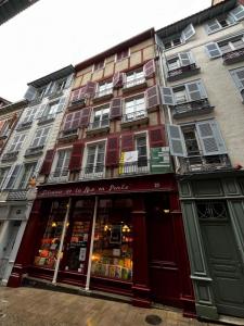 For sale Bayonne 360 m2 Pyrenees atlantiques (64100) photo 0