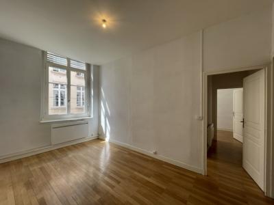 For rent Lyon-4eme-arrondissement 3 rooms 64 m2 Rhone (69004) photo 0