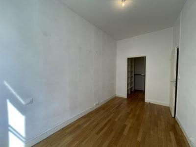 Louer Appartement Lyon-4eme-arrondissement 990 euros