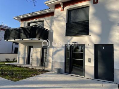 For rent Parempuyre 2 rooms 48 m2 Gironde (33290) photo 1