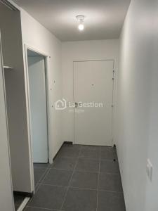 For rent Parempuyre 2 rooms 48 m2 Gironde (33290) photo 2