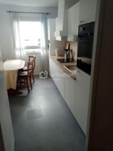 Louer Appartement Paris-18eme-arrondissement Paris