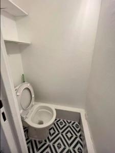 For rent Paris-15eme-arrondissement 1 room 25 m2 Paris (75015) photo 4