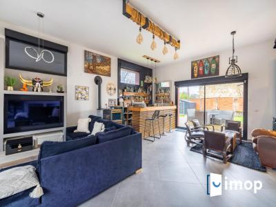 For sale Sainte-genevieve-des-bois 10 rooms 180 m2 Essonne (91700) photo 0