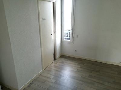 For rent Clermont-ferrand 1 room 23 m2 Puy de dome (63100) photo 2