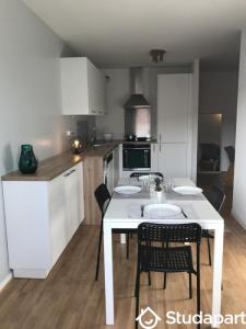 For rent Rennes 1 room 80 m2 Ille et vilaine (35000) photo 2