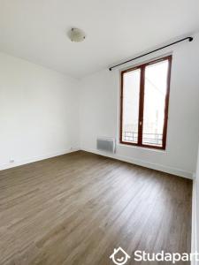 For rent Paris-10eme-arrondissement 2 rooms 50 m2 Paris (75010) photo 0