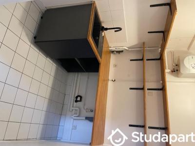Louer Appartement 50 m2 Paris-10eme-arrondissement