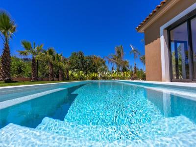 For sale Roquebrune-sur-argens 5 rooms 178 m2 Var (83520) photo 0