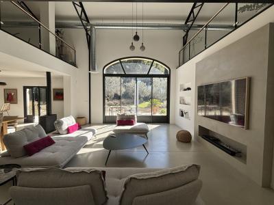 For sale 10KM SUD DE NIMES 9 rooms 300 m2 Gard (30000) photo 0