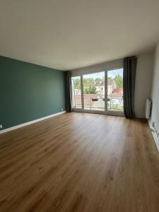 Louer Appartement  1300 euros