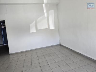Louer Domaine agricole 85 m2 Saint-andre