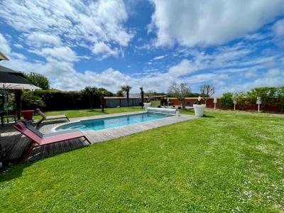 For sale Bourgneuf 6 rooms 201 m2 Charente maritime (17220) photo 0