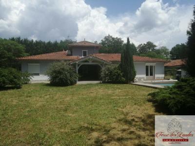 For sale Carcares-sainte-croix 8 rooms 180 m2 Landes (40400) photo 0