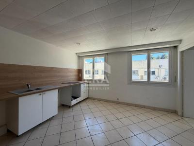 For rent Saint-laurent-du-var 3 rooms 90 m2 Alpes Maritimes (06700) photo 1